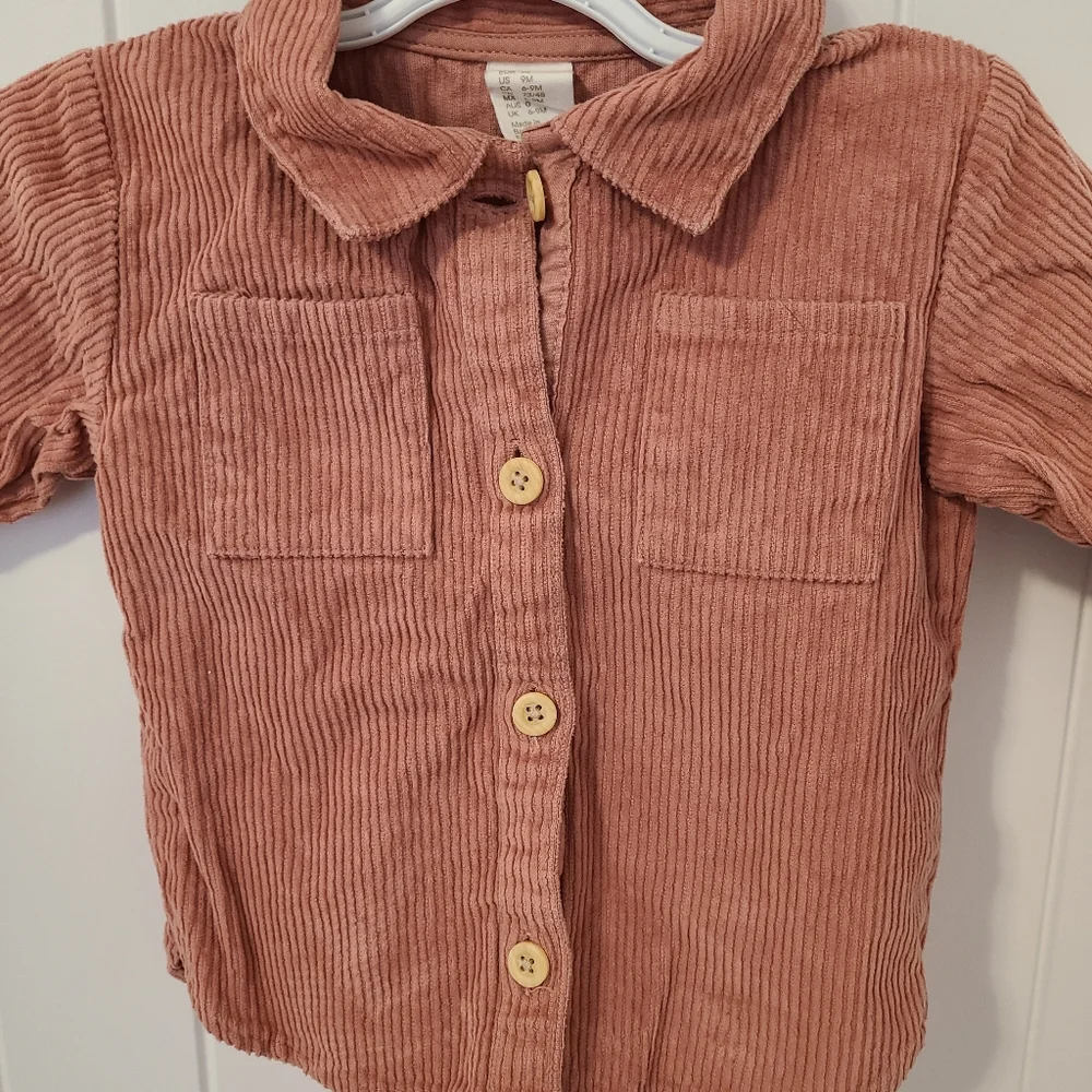 🌟5/$25 H&M Corduroy Shirt Size 6-9 Months - Picture 2 of 4